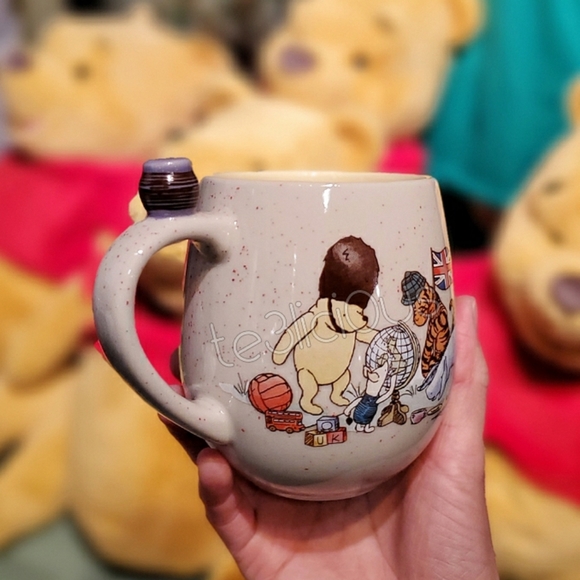 DISNEY CLASSIC WINNIE THE POOH MUG - Picture 3 of 6